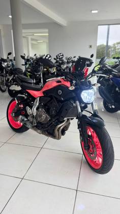 YAMAHA MT-07 ABS YAMAHA MT-07 ABS